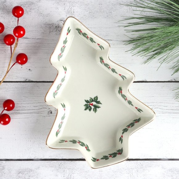 Baum Bros Other - Formalities By Baum Bros. Holly Collection Tree Dish